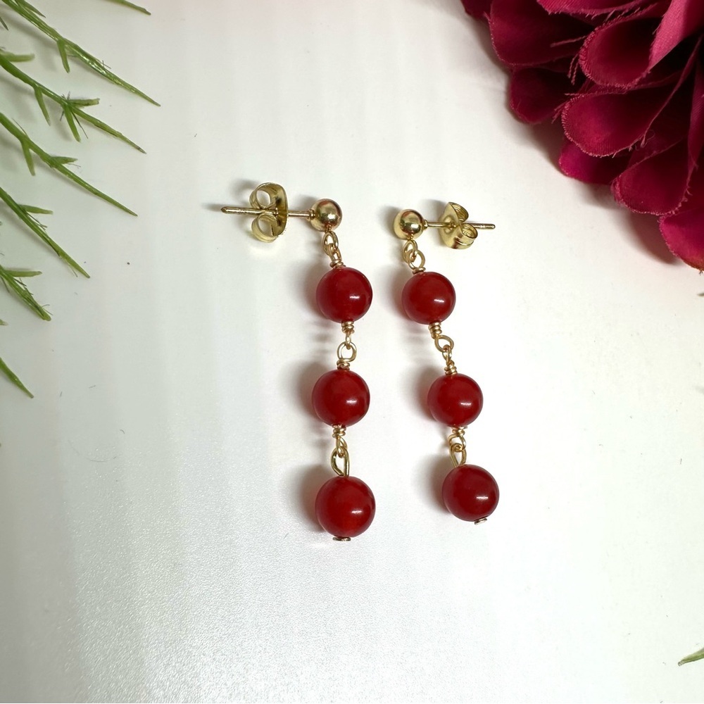 NEW⚜️Red Jade Gemstone Beaded Dangly Earrings - Picture 2 of 4